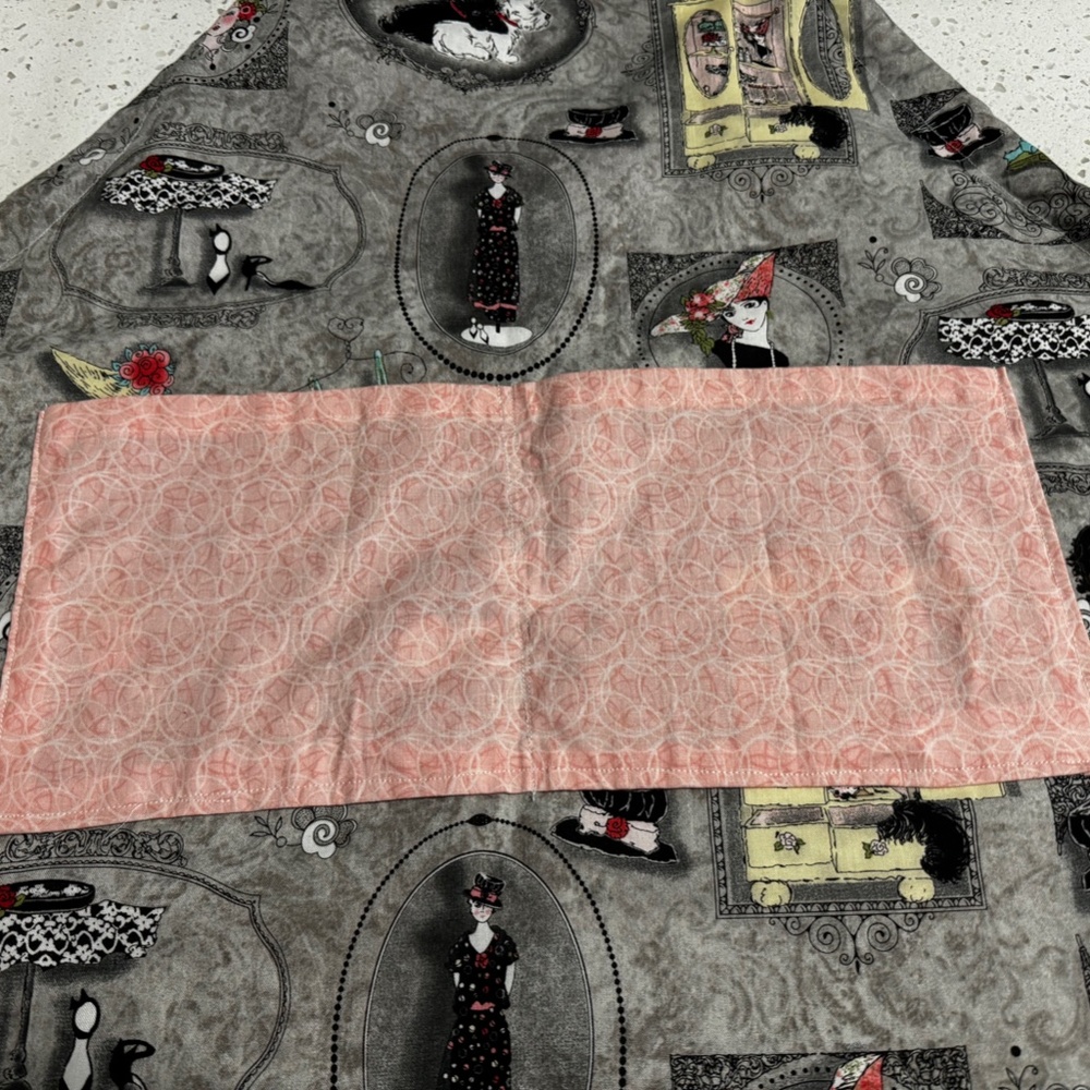 Hand Crafted Apron - Picture 5 of 7